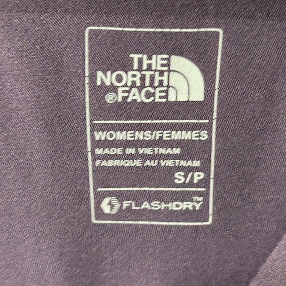 The North face Motivation long sleeved tee shirt - Picture 4 of 8